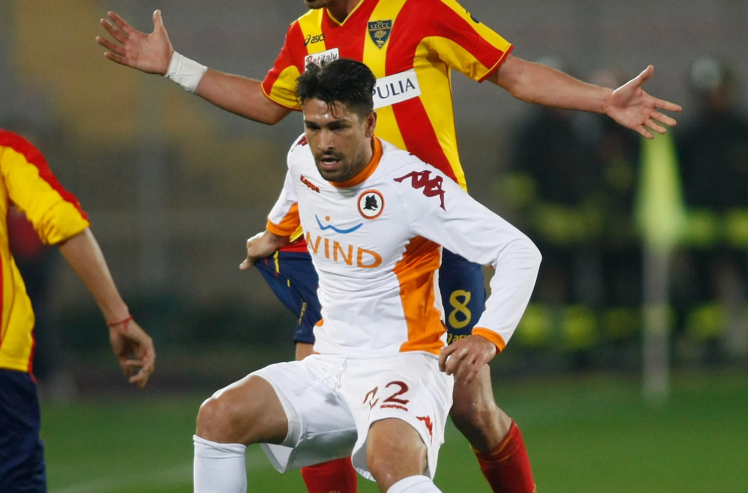 Serie A: Lecce vs Roma 0h ngày 7/1 2 Soikeo